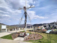 /album/miro-pallo/korpus-kov-sklo-jpg/